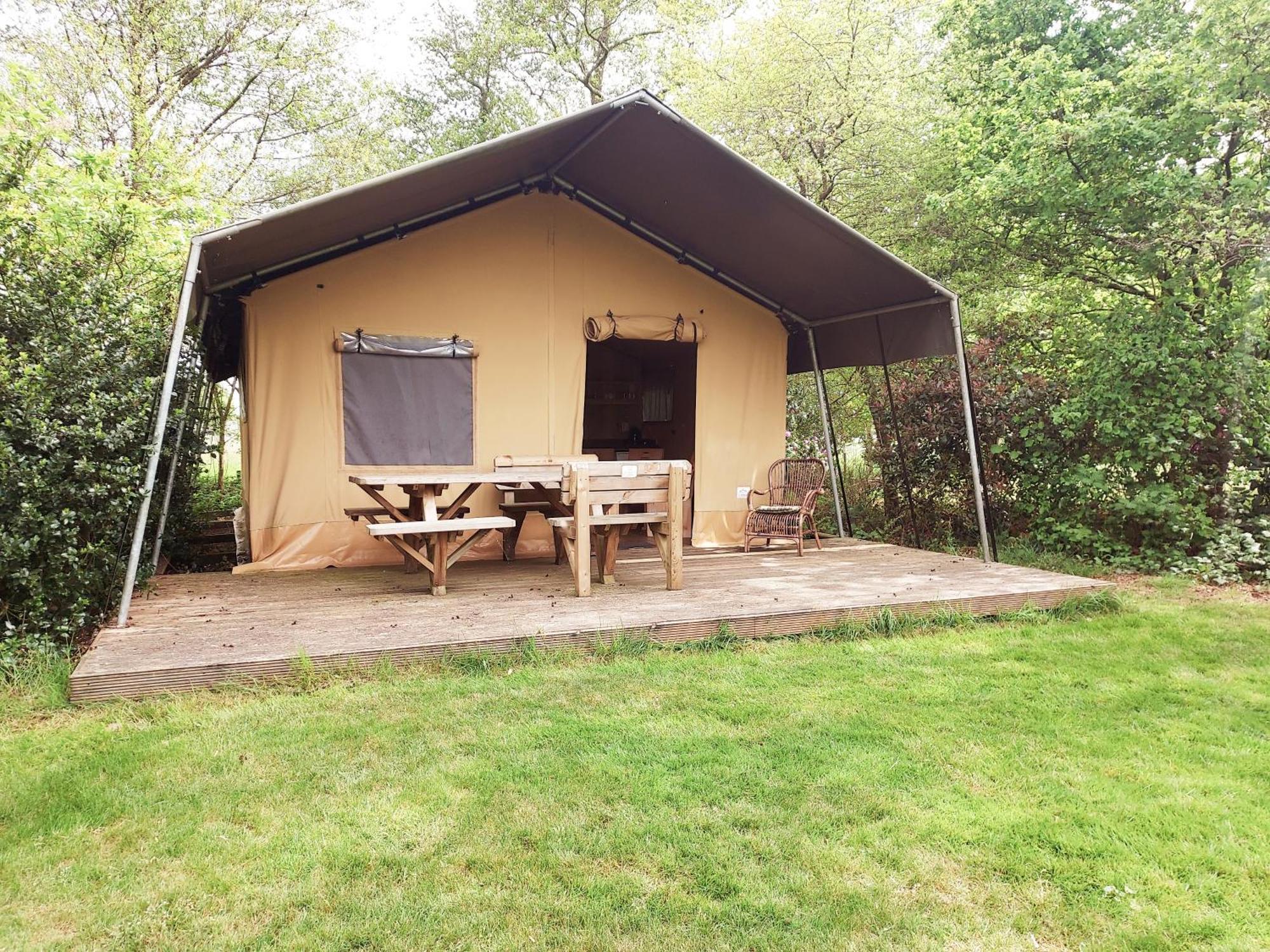 Uylkenshof Safaritenten En Natuurhuisjes Epe Esterno foto